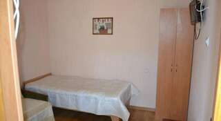 Гостиница Lyubushka Феодосия Двухместный номер с 1 кроватью или 2 отдельными кроватями-2